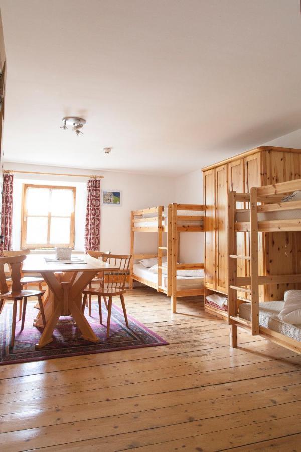 Romedihof Backpacker Hostel Karrösten Extérieur photo