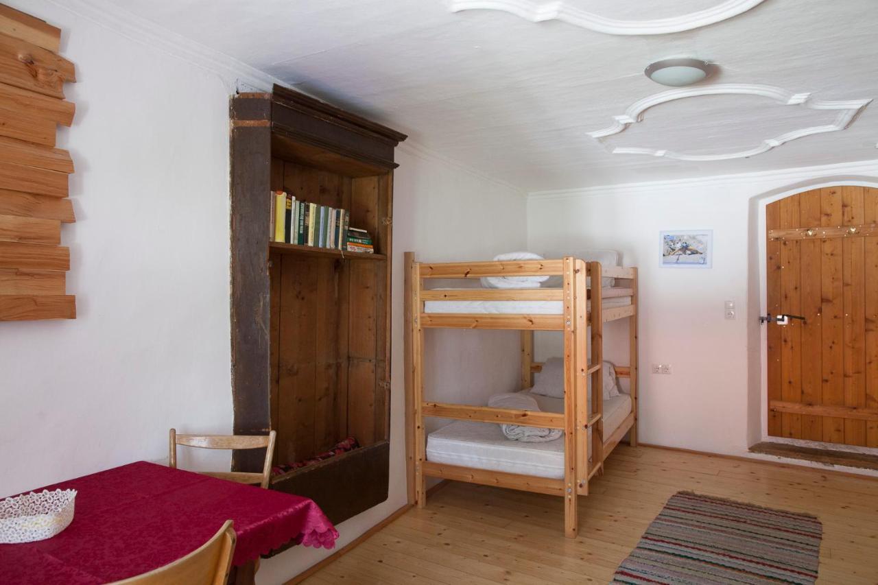 Romedihof Backpacker Hostel Karrösten Extérieur photo
