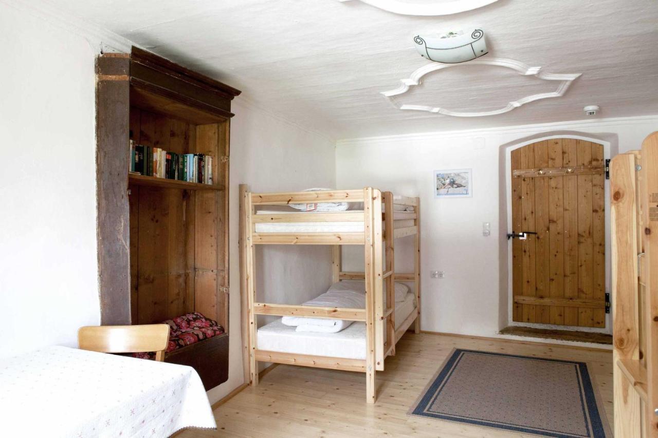 Romedihof Backpacker Hostel Karrösten Extérieur photo