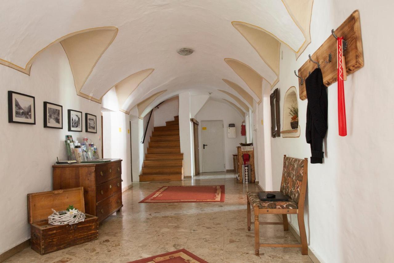 Romedihof Backpacker Hostel Karrösten Extérieur photo